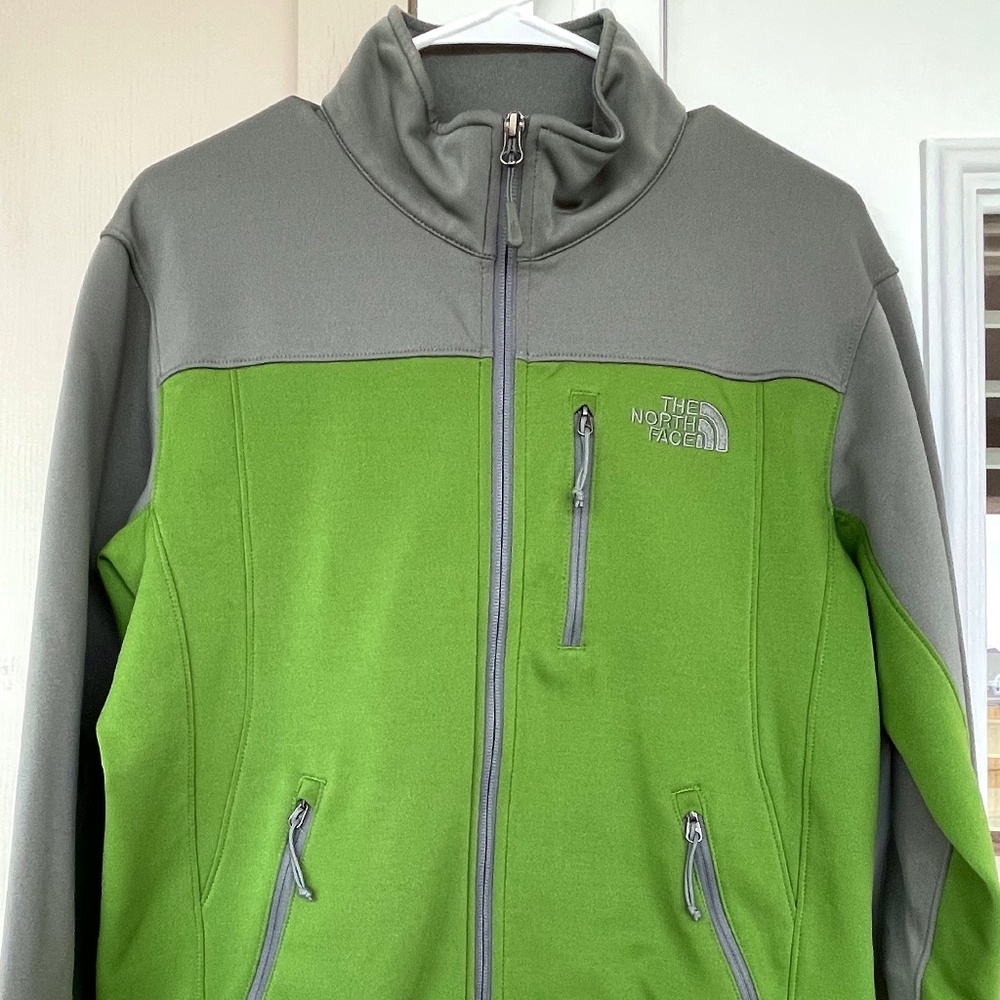 North Face Men’s Fleece Jacket - Medium